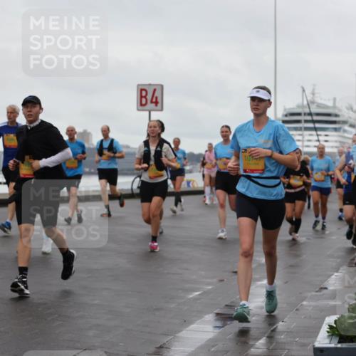 13.09.2026 - Kiel Lauf Andreas Tolksdorf http://msf.ph/oto/10402716 13.09.2026 11:02:04 Kiellinie 32, 4, 10 meine-sportfotos.de