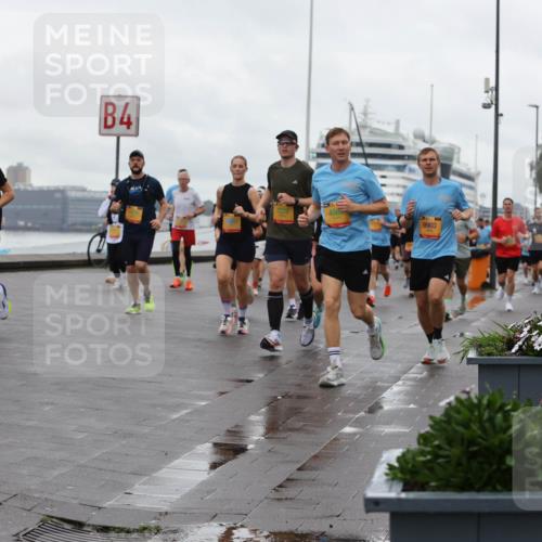 13.09.2026 - Kiel Lauf Andreas Tolksdorf http://msf.ph/oto/10402739 13.09.2026 11:02:14 Kiellinie 4, 7272, 7220, 9903 meine-sportfotos.de