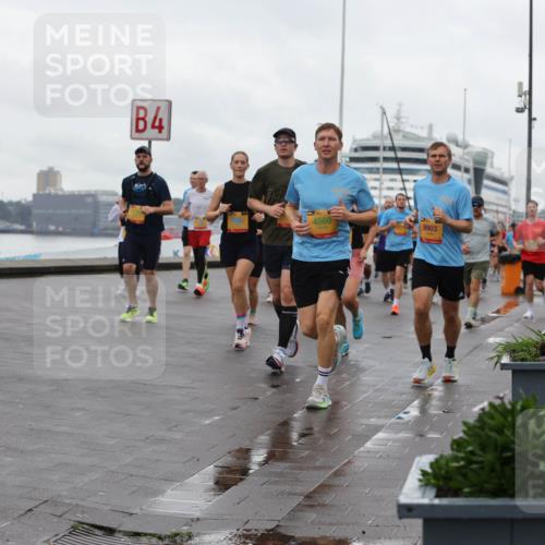 13.09.2026 - Kiel Lauf Andreas Tolksdorf http://msf.ph/oto/10402748 13.09.2026 11:02:15 Kiellinie 7272, 4, 4560, 9903 meine-sportfotos.de