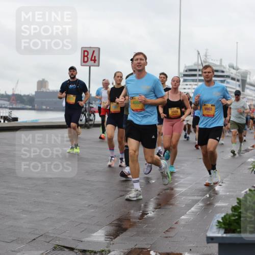 13.09.2026 - Kiel Lauf Andreas Tolksdorf http://msf.ph/oto/10402757 13.09.2026 11:02:15 Kiellinie 7272, 4, 4566, 9903, 2869 meine-sportfotos.de