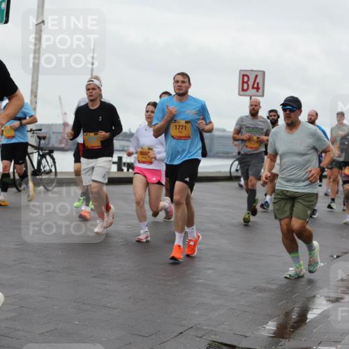 13.09.2026 - Kiel Lauf Andreas Tolksdorf http://msf.ph/oto/10402788 13.09.2026 11:02:19 Kiellinie 429, 3856, 1, 8860, 1771, 4 meine-sportfotos.de