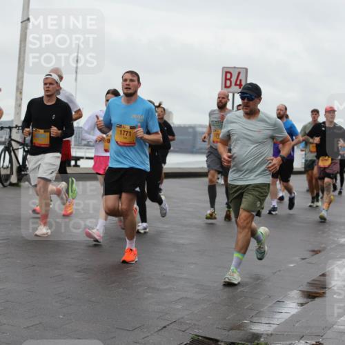 13.09.2026 - Kiel Lauf Andreas Tolksdorf http://msf.ph/oto/10402793 13.09.2026 11:02:19 Kiellinie 1313, 278, 1771, 4 meine-sportfotos.de