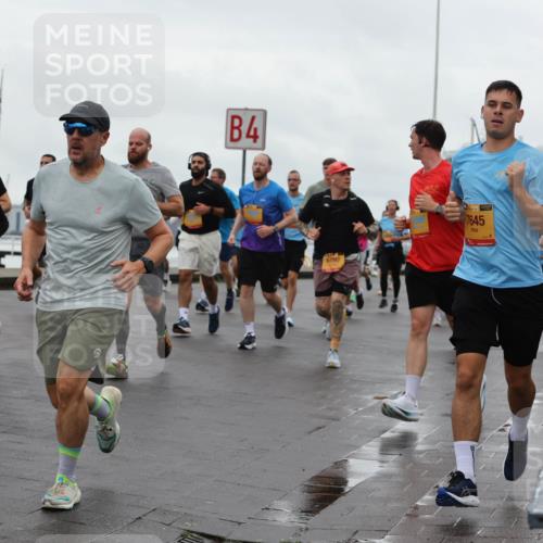 13.09.2026 - Kiel Lauf Andreas Tolksdorf http://msf.ph/oto/10402803 13.09.2026 11:02:20 Kiellinie 39, 8860, 8861, 4, 8897, 38, 7645 meine-sportfotos.de