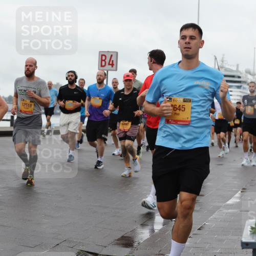 13.09.2026 - Kiel Lauf Andreas Tolksdorf http://msf.ph/oto/10402814 13.09.2026 11:02:21 Kiellinie 30, 12518, 4, 8897, 38, 7645 meine-sportfotos.de