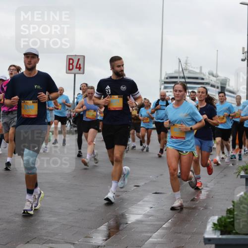 13.09.2026 - Kiel Lauf Andreas Tolksdorf http://msf.ph/oto/10402837 13.09.2026 11:02:23 Kiellinie 2871, 38, 4, 38, 4071, 7336, 9953, 4134 meine-sportfotos.de
