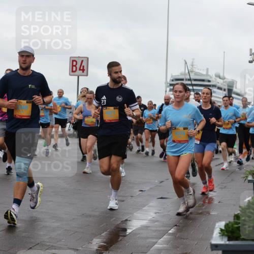 13.09.2026 - Kiel Lauf Andreas Tolksdorf http://msf.ph/oto/10402839 13.09.2026 11:02:23 Kiellinie 2871, 39, 4, 8490, 39, 4378, 7336, 9953, 2 meine-sportfotos.de