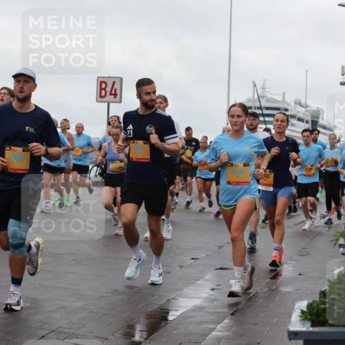 13.09.2026 - Kiel Lauf Andreas Tolksdorf http://msf.ph/oto/10402841 13.09.2026 11:02:24 Kiellinie 71, 39, 348, 4, 23, 7336, 4378, 400, 9953, 12 meine-sportfotos.de