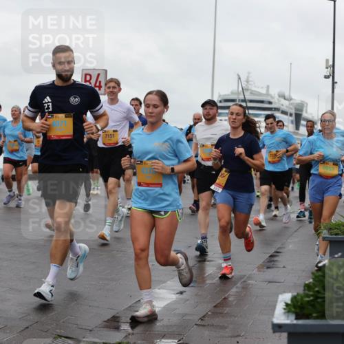 13.09.2026 - Kiel Lauf Andreas Tolksdorf http://msf.ph/oto/10402854 13.09.2026 11:02:24 Kiellinie 138, 4071, 4, 7151, 4134, 9953, 21 meine-sportfotos.de