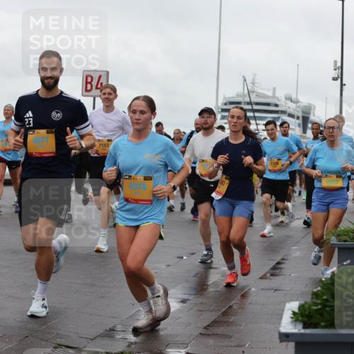 13.09.2026 - Kiel Lauf Andreas Tolksdorf http://msf.ph/oto/10402856 13.09.2026 11:02:24 Kiellinie 3261, 4071, 4, 7151, 00, 39, 4378, 7336, 9953, 4134 meine-sportfotos.de
