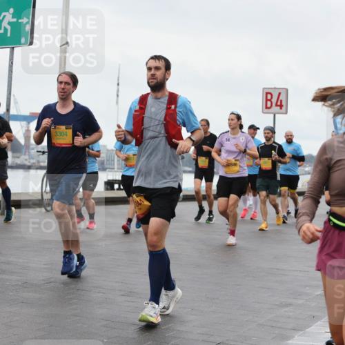 13.09.2026 - Kiel Lauf Andreas Tolksdorf http://msf.ph/oto/10402975 13.09.2026 11:02:58 Kiellinie 31, 38, 3304, 14, 2846, 4 meine-sportfotos.de