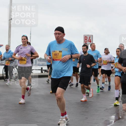 13.09.2026 - Kiel Lauf Andreas Tolksdorf http://msf.ph/oto/10402981 13.09.2026 11:03:00 Kiellinie 12846, 48, 667, 4, 38, 403 meine-sportfotos.de