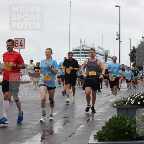 13.09.2026 - Kiel Lauf Andreas Tolksdorf http://msf.ph/oto/10402999 13.09.2026 11:03:02 Kiellinie 4653, 8262, 4, 39, 5443, 223, 3669, 4795 meine-sportfotos.de