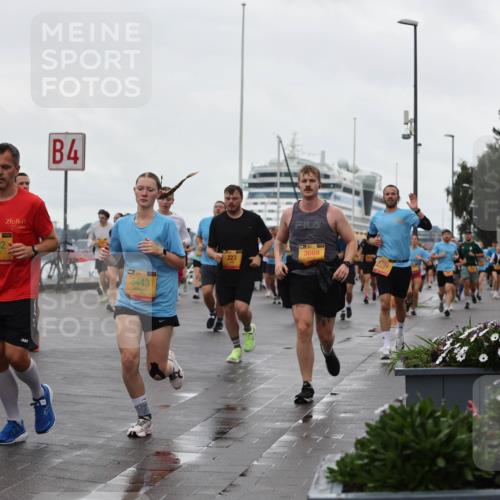 13.09.2026 - Kiel Lauf Andreas Tolksdorf http://msf.ph/oto/10403005 13.09.2026 11:03:03 Kiellinie 4653, 39, 8262, 4, 39, 5443, 223, 3669, 4795 meine-sportfotos.de