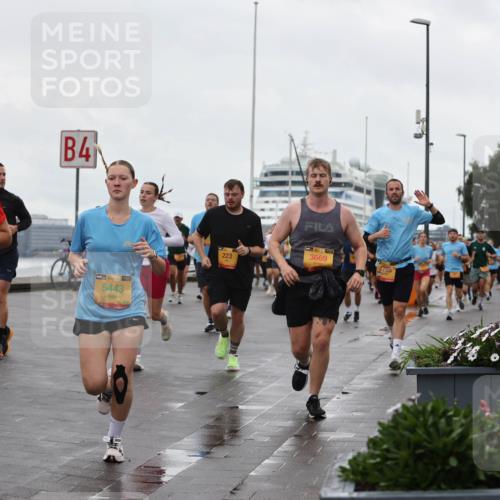 13.09.2026 - Kiel Lauf Andreas Tolksdorf http://msf.ph/oto/10403015 13.09.2026 11:03:03 Kiellinie 4653, 38, 8262, 4, 39, 5443, 223, 3669, 4795 meine-sportfotos.de