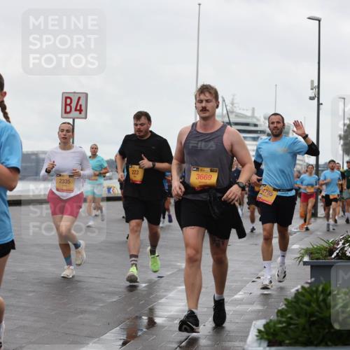 13.09.2026 - Kiel Lauf Andreas Tolksdorf http://msf.ph/oto/10403030 13.09.2026 11:03:04 Kiellinie 4, 394, 5443, 2335, 223, 39, 3669, 35, 4795 meine-sportfotos.de