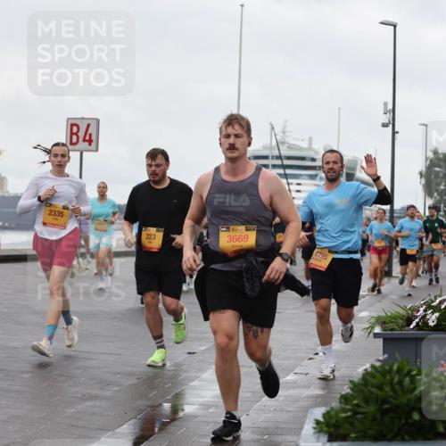 13.09.2026 - Kiel Lauf Andreas Tolksdorf http://msf.ph/oto/10403033 13.09.2026 11:03:04 Kiellinie 5443, 4, 2335, 39, 223, 3669, 4795 meine-sportfotos.de