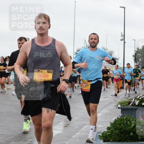 13.09.2026 - Kiel Lauf Andreas Tolksdorf http://msf.ph/oto/10403055 13.09.2026 11:03:05 Kiellinie 2335, 3, 3669, 2, 38, 4795 meine-sportfotos.de
