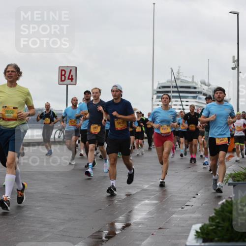 13.09.2026 - Kiel Lauf Andreas Tolksdorf http://msf.ph/oto/10403078 13.09.2026 11:03:08 Kiellinie 9196, 2650, 4, 4716, 553, 5635, 1881 meine-sportfotos.de