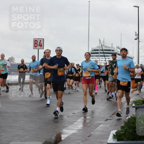 13.09.2026 - Kiel Lauf Andreas Tolksdorf http://msf.ph/oto/10403088 13.09.2026 11:03:09 Kiellinie 47, 4, 553, 5635, 1881 meine-sportfotos.de