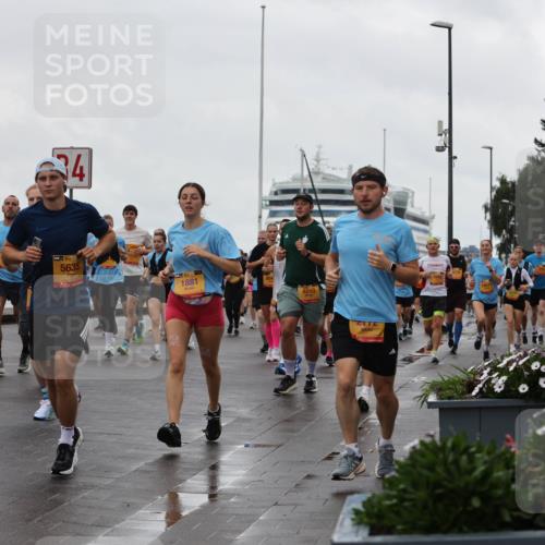 13.09.2026 - Kiel Lauf Andreas Tolksdorf http://msf.ph/oto/10403103 13.09.2026 11:03:09 Kiellinie 34, 5635, 1881, 4849, 10671 meine-sportfotos.de