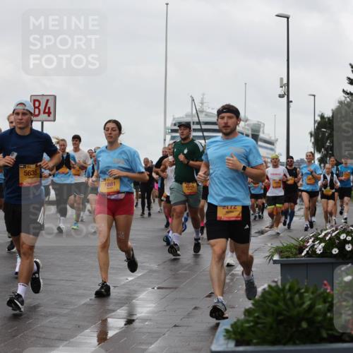 13.09.2026 - Kiel Lauf Andreas Tolksdorf http://msf.ph/oto/10403106 13.09.2026 11:03:09 Kiellinie 84, 38, 5635, 1881, 4849, 2172 meine-sportfotos.de