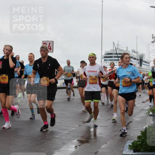 13.09.2026 - Kiel Lauf Andreas Tolksdorf http://msf.ph/oto/10403147 13.09.2026 11:03:14 Kiellinie 8040, 666, 10973, 3999, 10, 6477, 11436, 2 meine-sportfotos.de