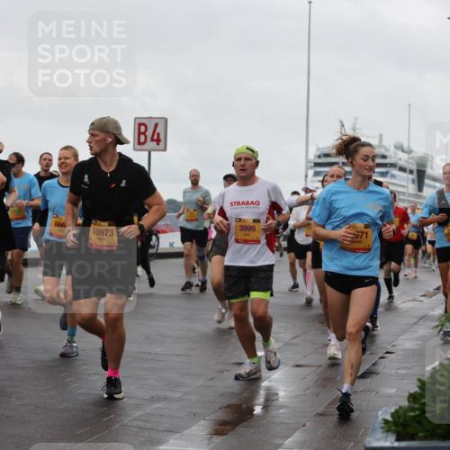 13.09.2026 - Kiel Lauf Andreas Tolksdorf http://msf.ph/oto/10403156 13.09.2026 11:03:14 Kiellinie 5303, 38, 8040, 666, 10973, 4, 3999, 39, 6477, 71, 11436 meine-sportfotos.de