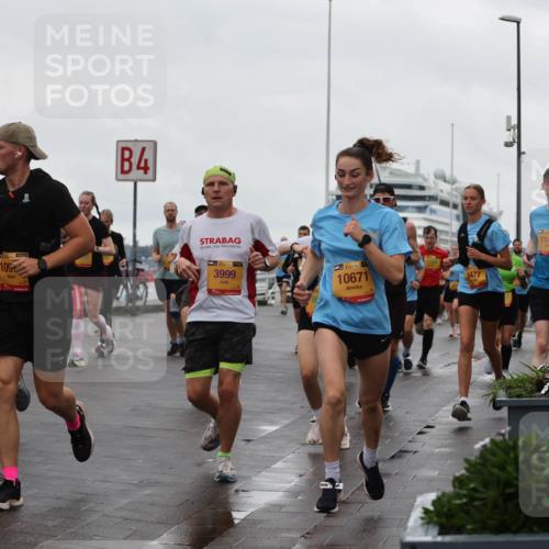 13.09.2026 - Kiel Lauf Andreas Tolksdorf http://msf.ph/oto/10403164 13.09.2026 11:03:14 Kiellinie 66, 109, 4, 38, 3999, 38, 10671, 6477, 11436 meine-sportfotos.de