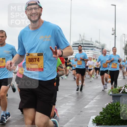13.09.2026 - Kiel Lauf Andreas Tolksdorf http://msf.ph/oto/10403201 13.09.2026 11:03:18 Kiellinie 1676, 38, 3818, 38, 38, 8874 meine-sportfotos.de
