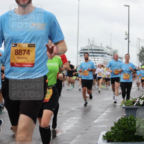 13.09.2026 - Kiel Lauf Andreas Tolksdorf http://msf.ph/oto/10403206 13.09.2026 11:03:18 Kiellinie 38, 1676, 38, 3818, 38, 8874, 0, 00 meine-sportfotos.de