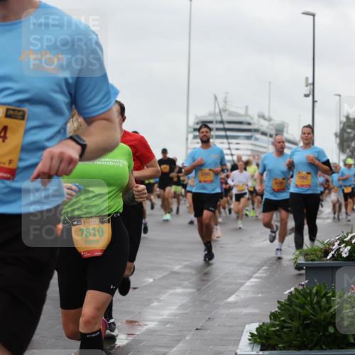 13.09.2026 - Kiel Lauf Andreas Tolksdorf http://msf.ph/oto/10403210 13.09.2026 11:03:19 Kiellinie 39, 3818, 38, 8874, 38, 7810 meine-sportfotos.de