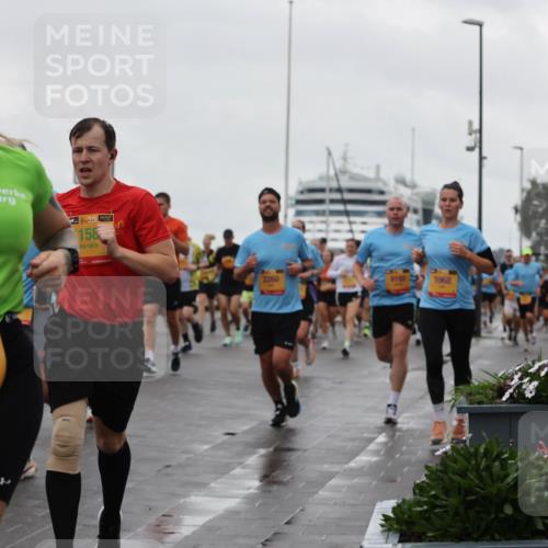 13.09.2026 - Kiel Lauf Andreas Tolksdorf http://msf.ph/oto/10403227 13.09.2026 11:03:19 Kiellinie 5, 387, 158, 38, 7810, 2260, 9192, 5968 meine-sportfotos.de
