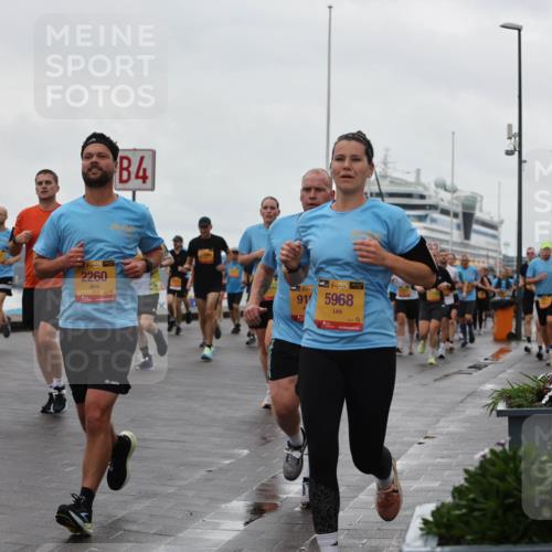 13.09.2026 - Kiel Lauf Andreas Tolksdorf http://msf.ph/oto/10403247 13.09.2026 11:03:21 Kiellinie 38, 2260, 4, 3, 91, 5968 meine-sportfotos.de