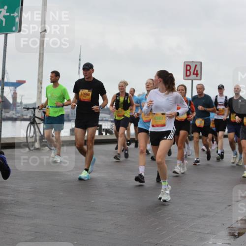 13.09.2026 - Kiel Lauf Andreas Tolksdorf http://msf.ph/oto/10403296 13.09.2026 11:03:25 Kiellinie 31, 2270, 3, 12060, 3767, 35, 4593, 4 meine-sportfotos.de