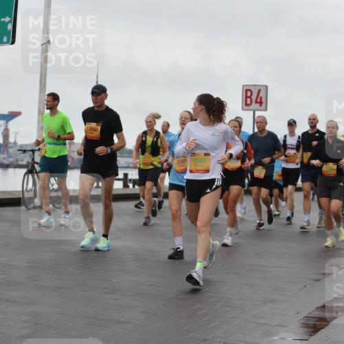 13.09.2026 - Kiel Lauf Andreas Tolksdorf http://msf.ph/oto/10403299 13.09.2026 11:03:25 Kiellinie 2370, 12060, 1, 35, 3787, 4593, 4, 12609, 3011 meine-sportfotos.de