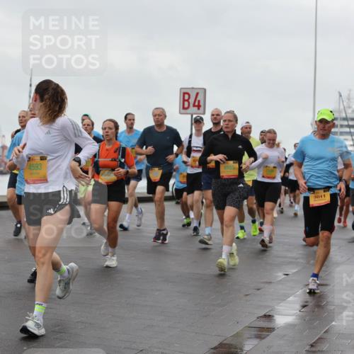 13.09.2026 - Kiel Lauf Andreas Tolksdorf http://msf.ph/oto/10403320 13.09.2026 11:03:26 Kiellinie 12060, 38, 4593, 4, 4955, 3011, 6465 meine-sportfotos.de