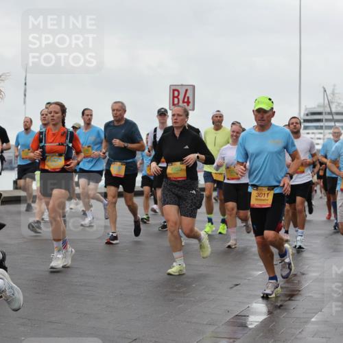 13.09.2026 - Kiel Lauf Andreas Tolksdorf http://msf.ph/oto/10403322 13.09.2026 11:03:26 Kiellinie 4, 4950, 4955, 38, 3011, 6465, 9812 meine-sportfotos.de