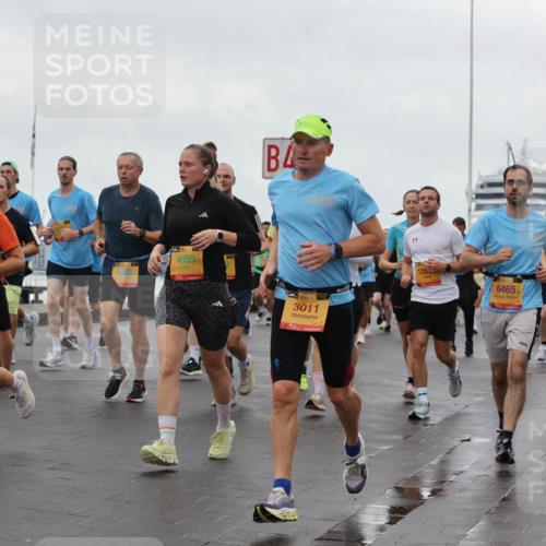 13.09.2026 - Kiel Lauf Andreas Tolksdorf http://msf.ph/oto/10403335 13.09.2026 11:03:27 Kiellinie 4110, 4955, 38, 3011, 126, 6465, 4123, 9812 meine-sportfotos.de