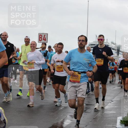 13.09.2026 - Kiel Lauf Andreas Tolksdorf http://msf.ph/oto/10403351 13.09.2026 11:03:28 Kiellinie 4, 3011, 7500, 12609, 38, 6465, 4123, 9812 meine-sportfotos.de