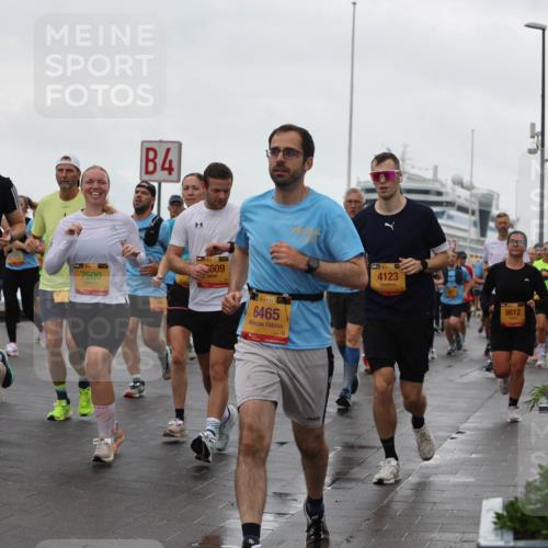 13.09.2026 - Kiel Lauf Andreas Tolksdorf http://msf.ph/oto/10403356 13.09.2026 11:03:28 Kiellinie 39, 3472, 7500, 4, 609, 38, 6465, 39, 4123, 9812 meine-sportfotos.de
