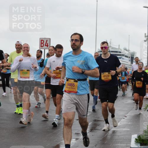 13.09.2026 - Kiel Lauf Andreas Tolksdorf http://msf.ph/oto/10403358 13.09.2026 11:03:28 Kiellinie 3472, 4, 38, 7500, 12609, 38, 6465, 4123, 9812 meine-sportfotos.de