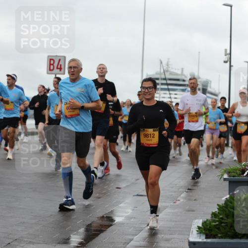 13.09.2026 - Kiel Lauf Andreas Tolksdorf http://msf.ph/oto/10403377 13.09.2026 11:03:30 Kiellinie 4, 1324, 600, 139, 9812, 11925 meine-sportfotos.de