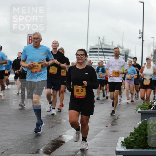 13.09.2026 - Kiel Lauf Andreas Tolksdorf http://msf.ph/oto/10403384 13.09.2026 11:03:30 Kiellinie 11324, 38, 6006, 7161, 2845, 39, 9812, 11925 meine-sportfotos.de