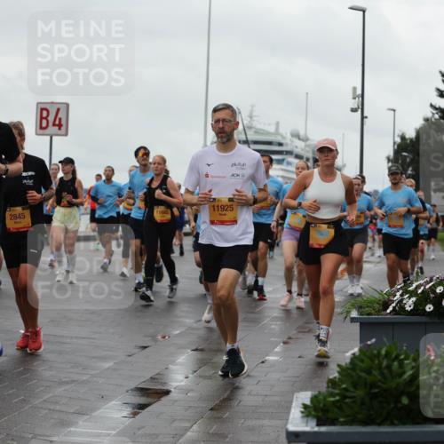 13.09.2026 - Kiel Lauf Andreas Tolksdorf http://msf.ph/oto/10403406 13.09.2026 11:03:31 Kiellinie 420, 39, 7161, 4, 2845, 11665, 1138, 11925 meine-sportfotos.de