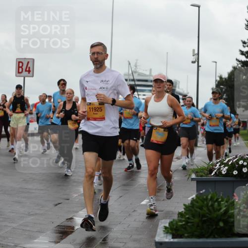 13.09.2026 - Kiel Lauf Andreas Tolksdorf http://msf.ph/oto/10403418 13.09.2026 11:03:32 Kiellinie 2845, 4, 11665, 38, 11925, 1, 35 meine-sportfotos.de