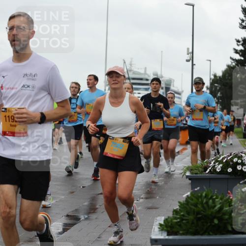 13.09.2026 - Kiel Lauf Andreas Tolksdorf http://msf.ph/oto/10403434 13.09.2026 11:03:33 Kiellinie 11123, 119, 811, 38, 7582, 7109 meine-sportfotos.de