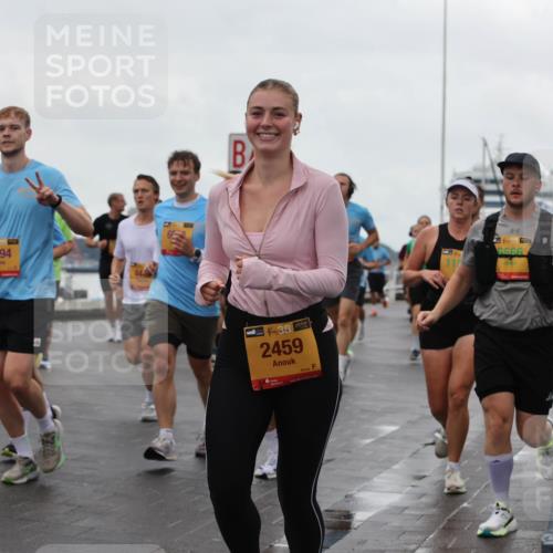 13.09.2026 - Kiel Lauf Andreas Tolksdorf http://msf.ph/oto/10403479 13.09.2026 11:03:44 Kiellinie 8894, 38, 2459, 115, 39, 6566 meine-sportfotos.de
