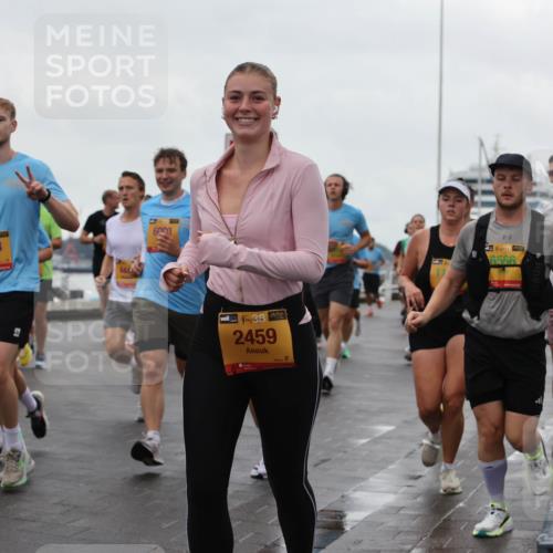 13.09.2026 - Kiel Lauf Andreas Tolksdorf http://msf.ph/oto/10403480 13.09.2026 11:03:44 Kiellinie 6000, 8894, 38, 2459, 39, 6566 meine-sportfotos.de