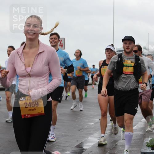 13.09.2026 - Kiel Lauf Andreas Tolksdorf http://msf.ph/oto/10403486 13.09.2026 11:03:44 Kiellinie 38, 8894, 2459, 4, 39, 115, 5728 meine-sportfotos.de