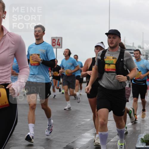 13.09.2026 - Kiel Lauf Andreas Tolksdorf http://msf.ph/oto/10403492 13.09.2026 11:03:45 Kiellinie 4, 38, 2459, 4, 38, 6566, 5728 meine-sportfotos.de